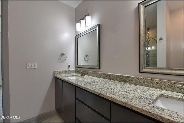 312 Vin Almoradi Court, El Paso, TX 79912