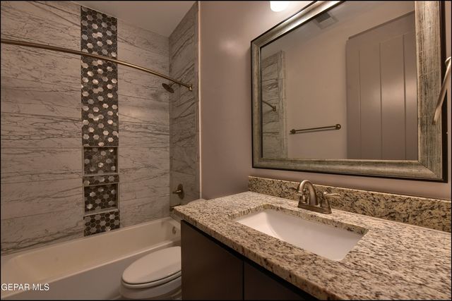 312 Vin Almoradi Court, El Paso, TX 79912