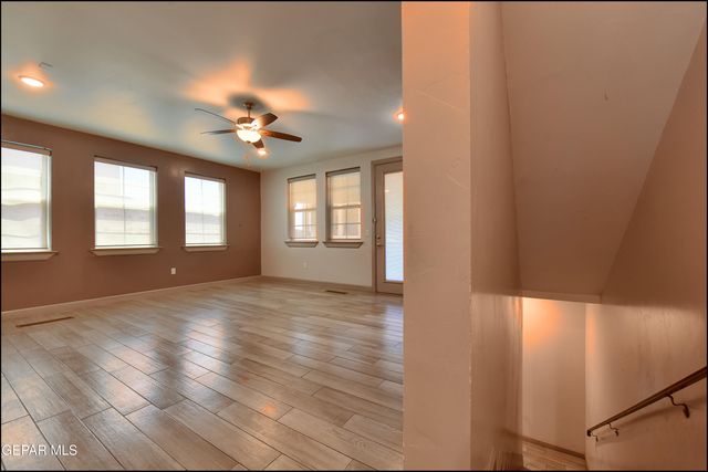 312 Vin Almoradi Court, El Paso, TX 79912