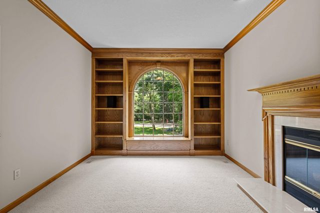 2 S SHORE Lane, Rapids City, IL 61278