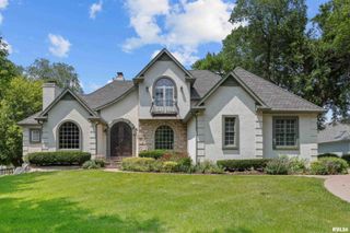 2 S SHORE Lane, Rapids City, IL 61278