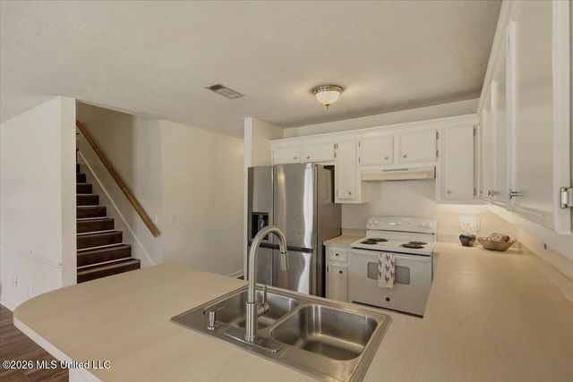 1428 Chelsea Lane, Richland, MS 39218