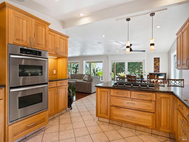 451 Fircrest Dr, Ukiah, CA 95482