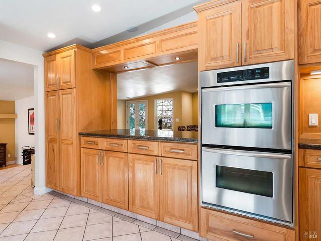451 Fircrest Dr, Ukiah, CA 95482