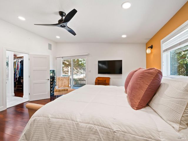 451 Fircrest Dr, Ukiah, CA 95482