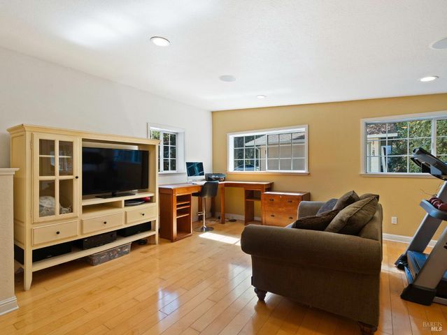 451 Fircrest Dr, Ukiah, CA 95482