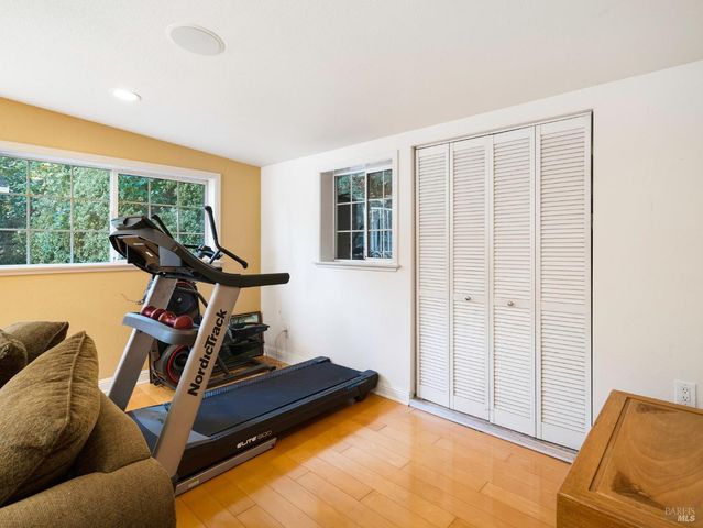451 Fircrest Dr, Ukiah, CA 95482