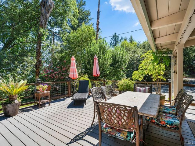 451 Fircrest Dr, Ukiah, CA 95482