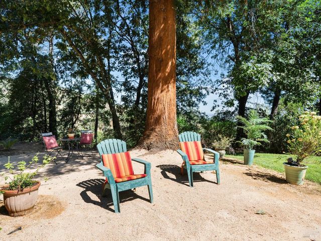 451 Fircrest Dr, Ukiah, CA 95482