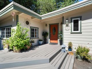 451 Fircrest Dr, Ukiah, CA 95482