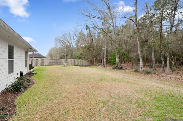 16104 Blackstone Dr, Pride, LA 70770