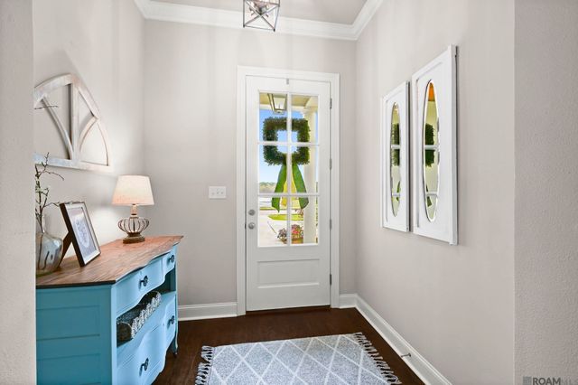 16104 Blackstone Dr, Pride, LA 70770