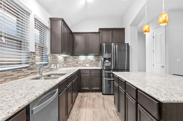 7704 Vista Mejor DR, Austin, TX 78744