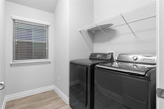 7704 Vista Mejor DR, Austin, TX 78744