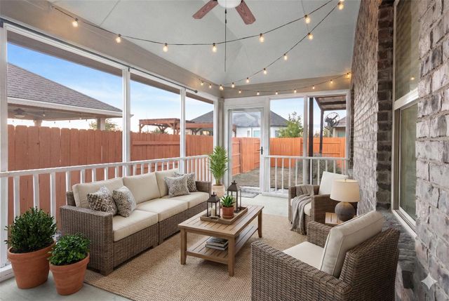 7704 Vista Mejor DR, Austin, TX 78744