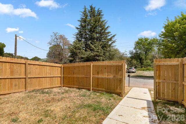 4431 Fair Street, Charlotte, NC 28208