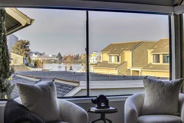 857 Canis Lane, Foster City, CA 94404