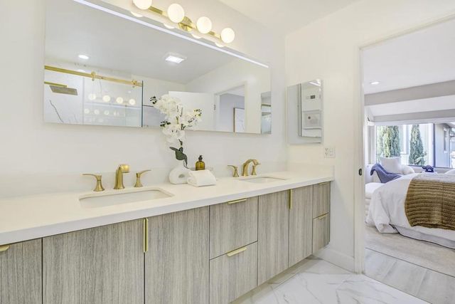 857 Canis Lane, Foster City, CA 94404