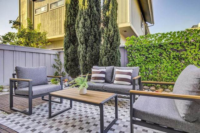 857 Canis Lane, Foster City, CA 94404