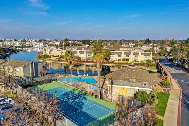 857 Canis Lane, Foster City, CA 94404