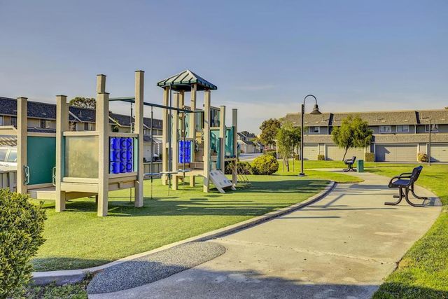 857 Canis Lane, Foster City, CA 94404