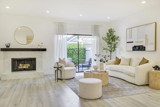 857 Canis Lane, Foster City, CA 94404