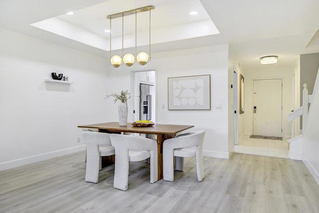 857 Canis Lane, Foster City, CA 94404