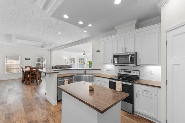 4037 Bubeck Dr., Conway, SC 29526
