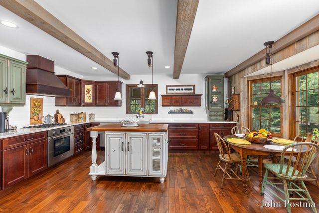 7786 Thornapple Bayou Drive, Grand Rapids, MI 49512