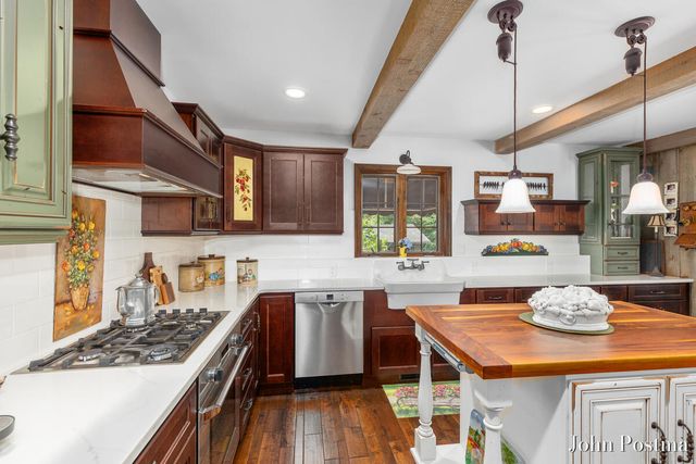 7786 Thornapple Bayou Drive, Grand Rapids, MI 49512