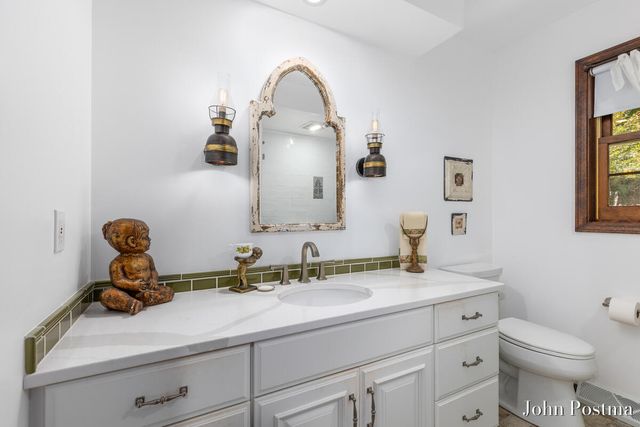 7786 Thornapple Bayou Drive, Grand Rapids, MI 49512