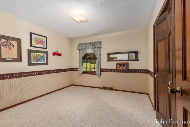 7786 Thornapple Bayou Drive, Grand Rapids, MI 49512