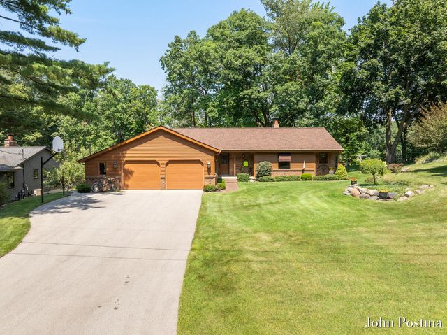 7786 Thornapple Bayou Drive, Grand Rapids, MI 49512