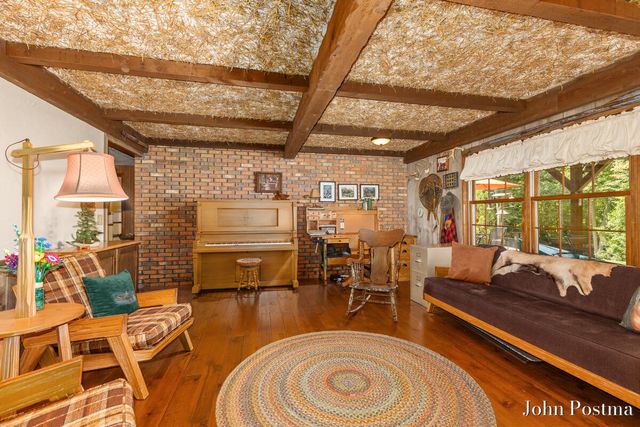 7786 Thornapple Bayou Drive, Grand Rapids, MI 49512