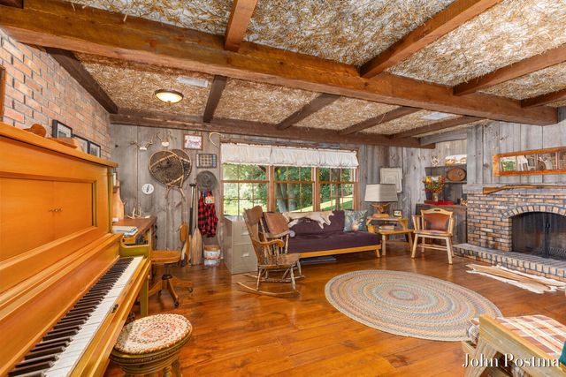 7786 Thornapple Bayou Drive, Grand Rapids, MI 49512