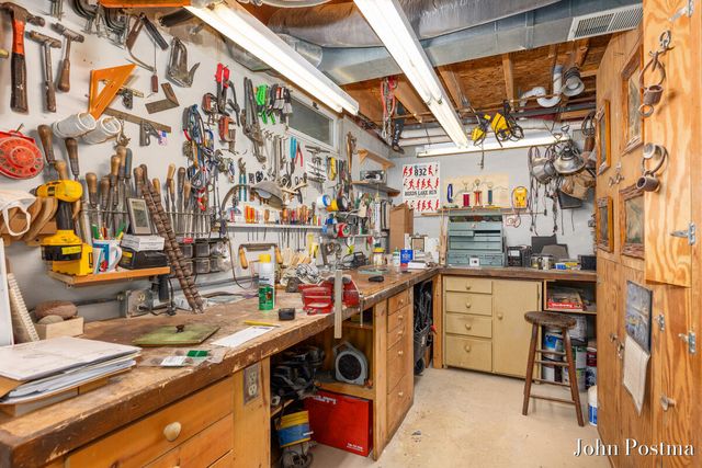 7786 Thornapple Bayou Drive, Grand Rapids, MI 49512