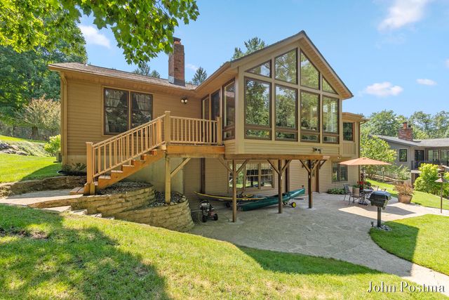 7786 Thornapple Bayou Drive, Grand Rapids, MI 49512