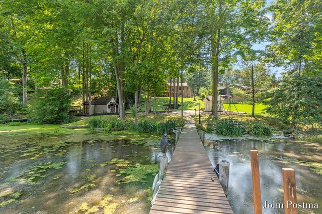 7786 Thornapple Bayou Drive, Grand Rapids, MI 49512
