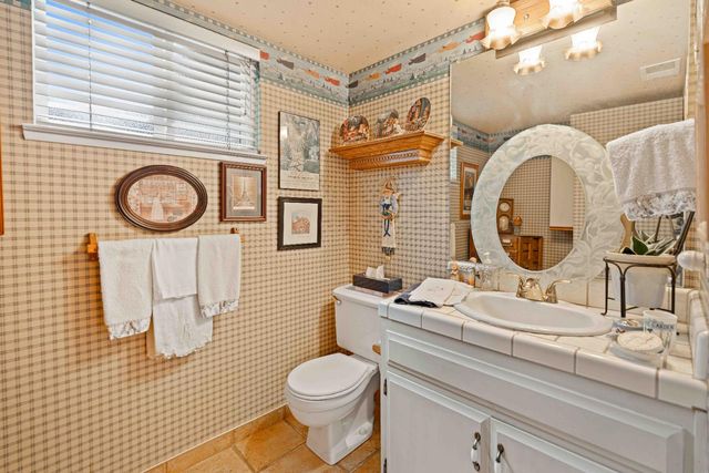 3909 Fieldcrest Ct, Modesto, CA 95355