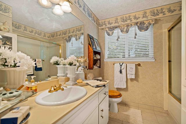 3909 Fieldcrest Ct, Modesto, CA 95355