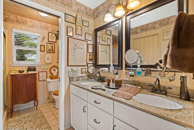 3909 Fieldcrest Ct, Modesto, CA 95355