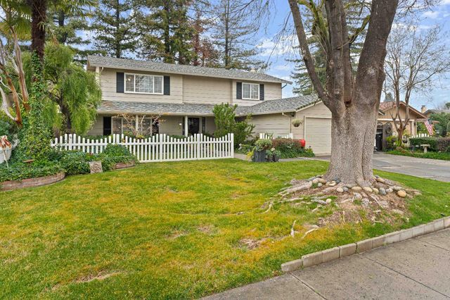 3909 Fieldcrest Ct, Modesto, CA 95355