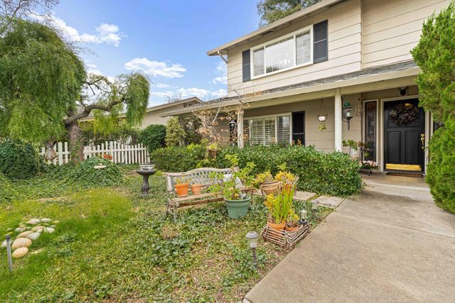 3909 Fieldcrest Ct, Modesto, CA 95355