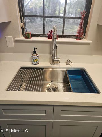 10373 Woolmarket Lake Road, Biloxi, MS 39532