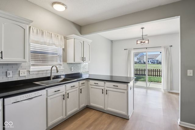 3766 Gray Heather Lane, Whitestown, IN 46075