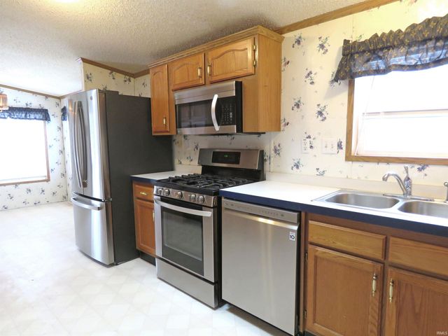 408 E 1st Street, Otterbein, IN 47970