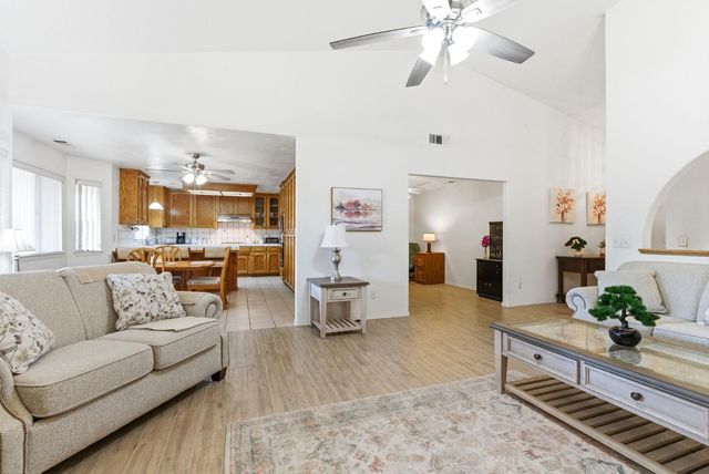 1845 E Evergreen Court, Visalia, CA 93292