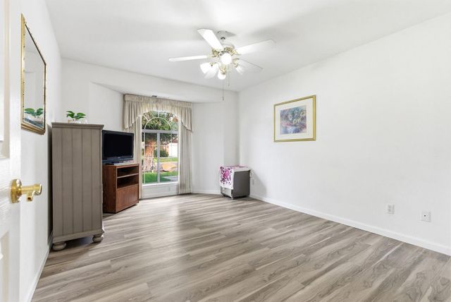 1845 E Evergreen Court, Visalia, CA 93292