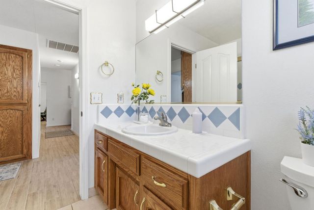 1845 E Evergreen Court, Visalia, CA 93292