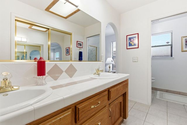 1845 E Evergreen Court, Visalia, CA 93292